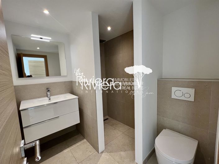 Image No.21-4 Bed House for sale