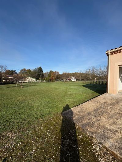 Image No.17-3 Bed House for sale