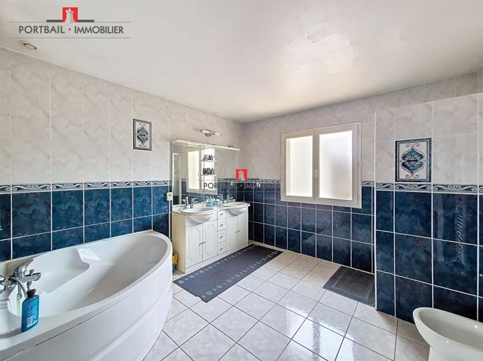 Image No.9-4 Bed House for sale