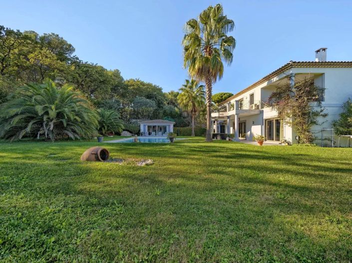 Image No.25-4 Bed House for sale