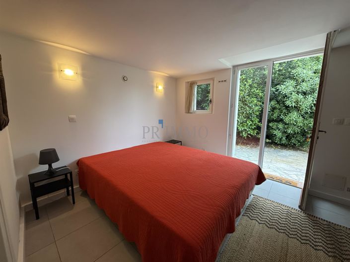 Image No.20-4 Bed House for sale