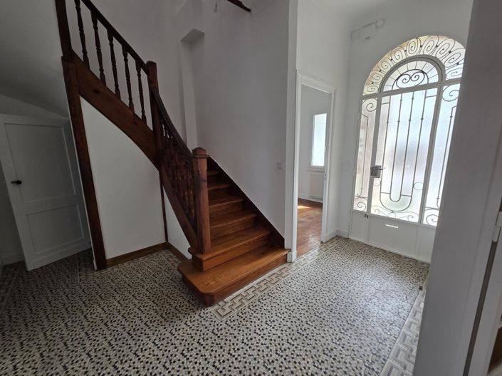 Image No.2-3 Bed House for sale
