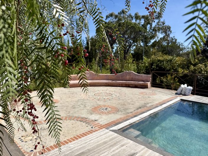 Image No.2-4 Bed House for sale