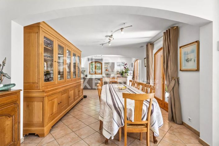 Image No.9-House for sale