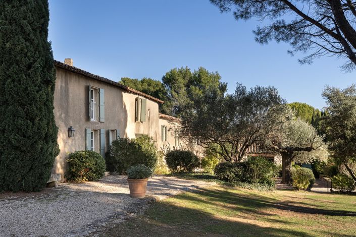 Image No.2-8 Bed House for sale