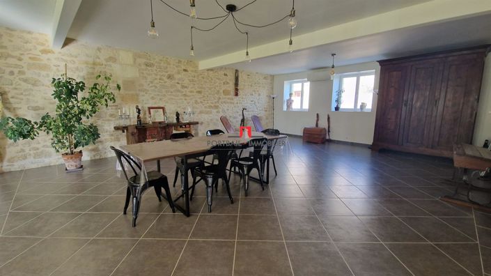 Image No.5-6 Bed Property for sale