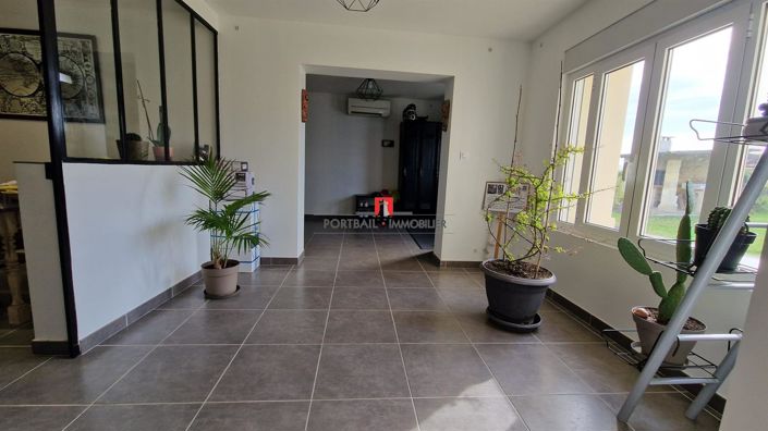 Image No.6-6 Bed Property for sale