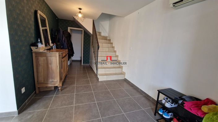 Image No.7-6 Bed Property for sale