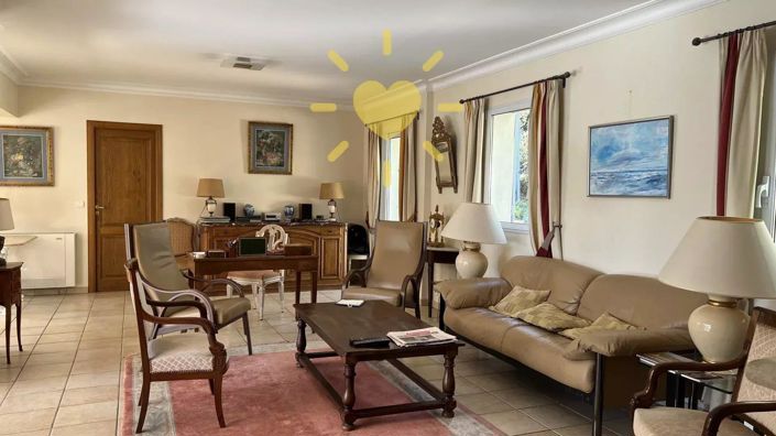 Image No.18-3 Bed House for sale