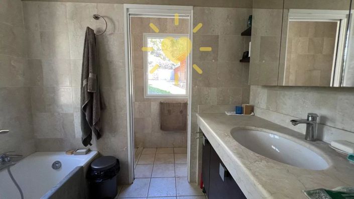 Image No.35-3 Bed House for sale