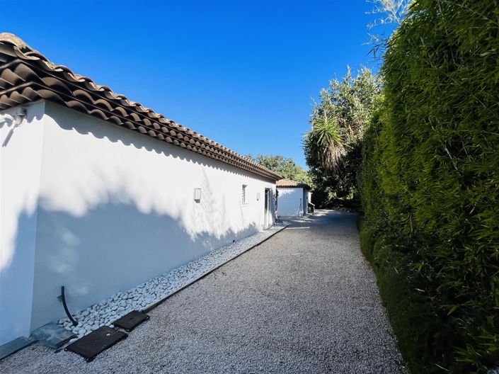 Image No.30-4 Bed House for sale