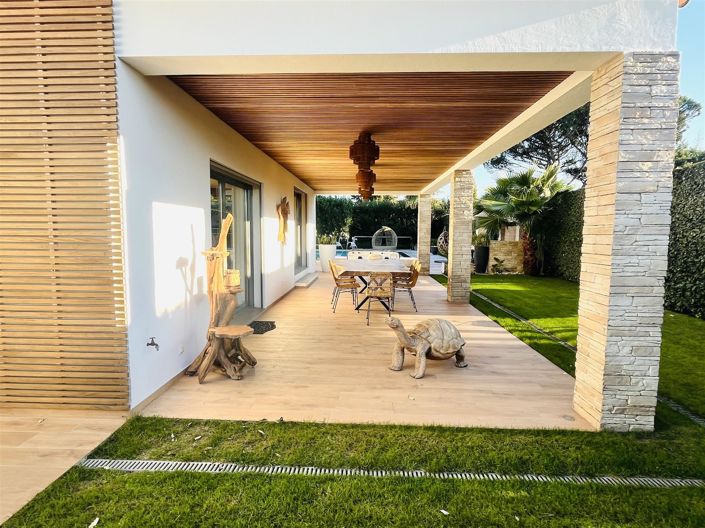 Image No.4-4 Bed House for sale