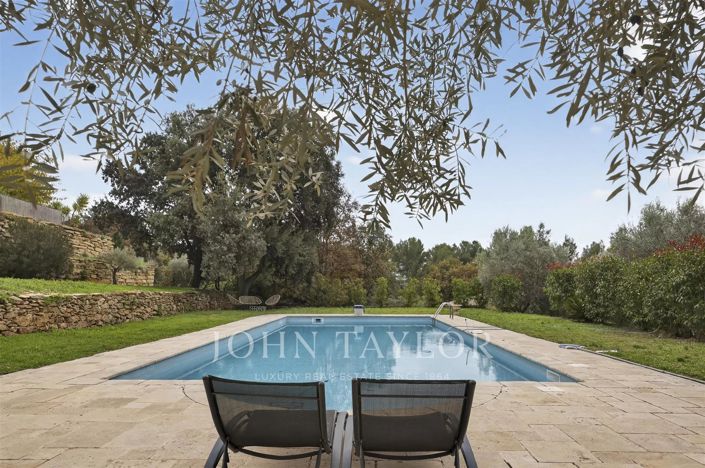 Image No.3-4 Bed House for sale