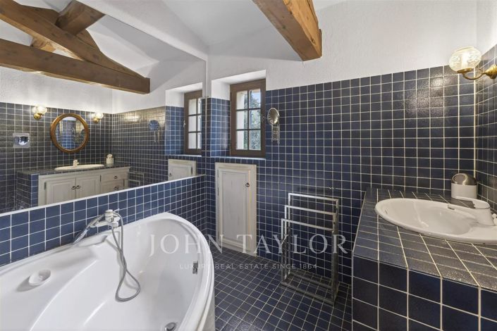 Image No.9-4 Bed House for sale