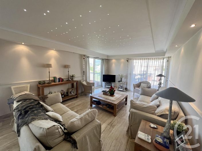 Image No.8-3 Bed Apartment for sale