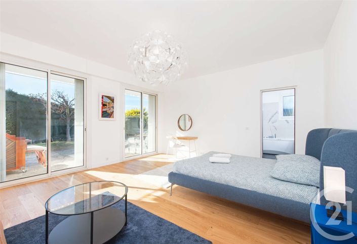 Image No.35-6 Bed House for sale