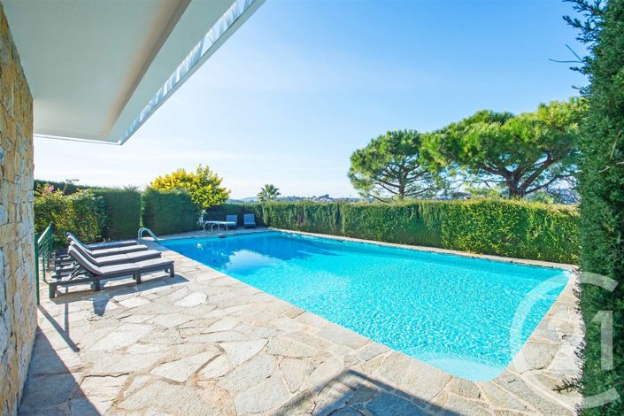 Image No.42-6 Bed House for sale