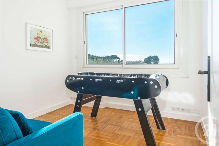Image No.44-6 Bed House for sale