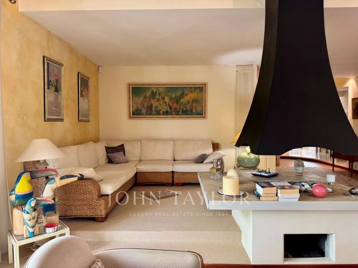 Image No.15-House for sale