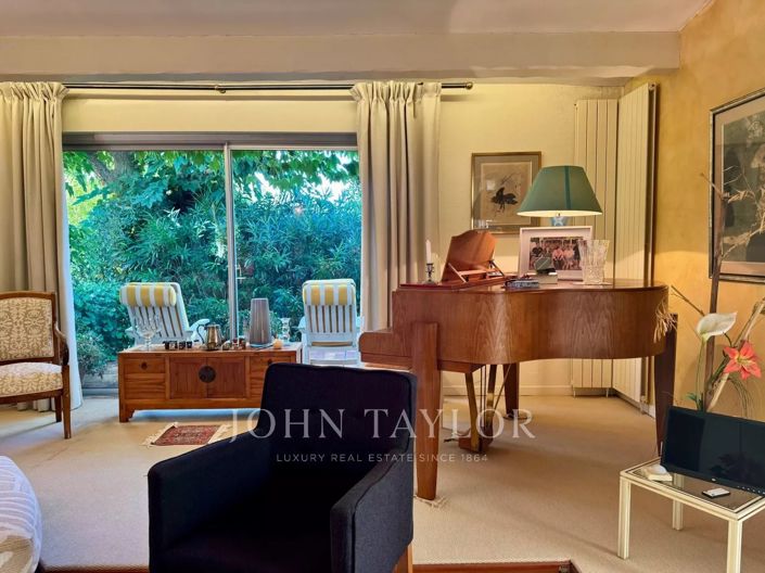 Image No.4-House for sale
