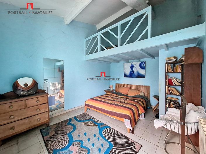 Image No.7-5 Bed House for sale