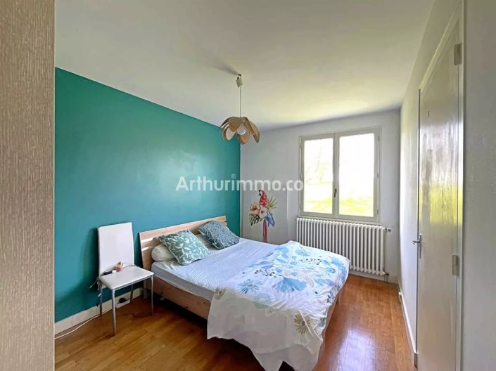 Image No.9-3 Bed House for sale