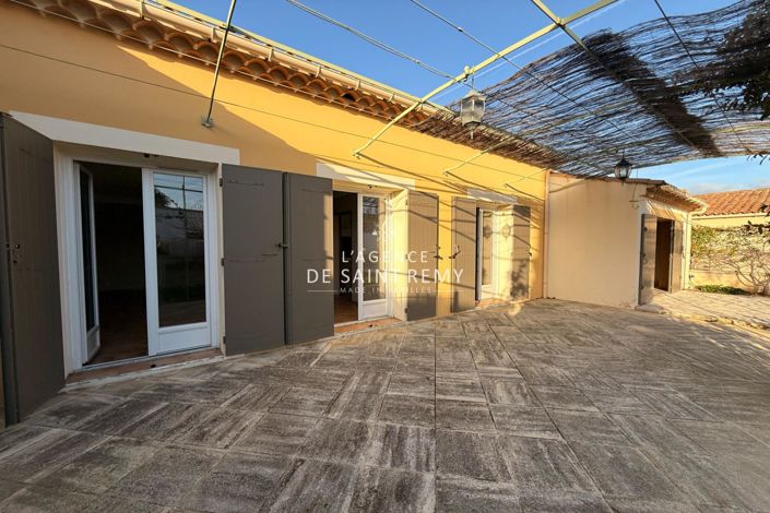 Image No.2-4 Bed House for sale
