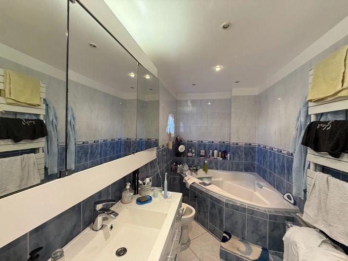 Image No.13-4 Bed House for sale