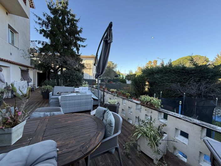 Image No.3-4 Bed House for sale