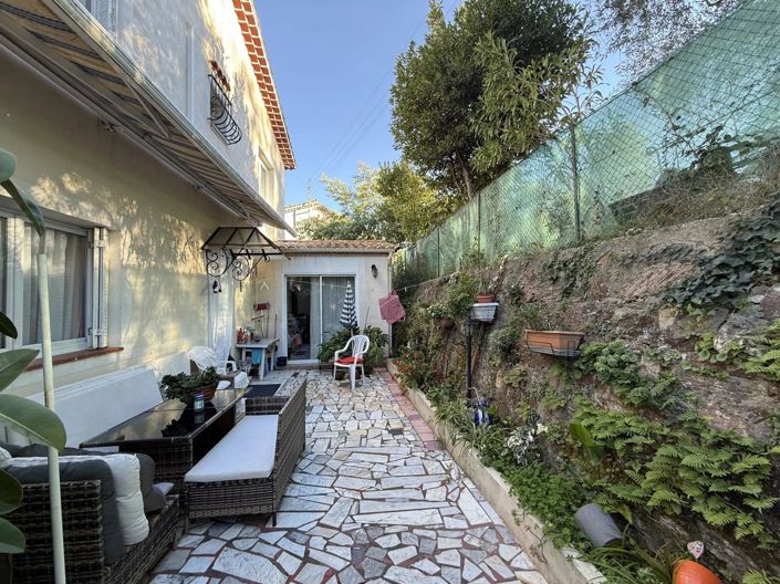 Image No.4-4 Bed House for sale