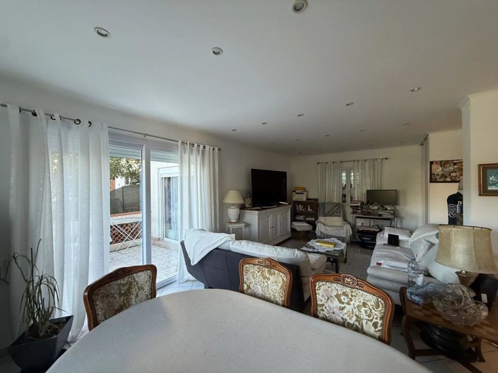 Image No.5-4 Bed House for sale