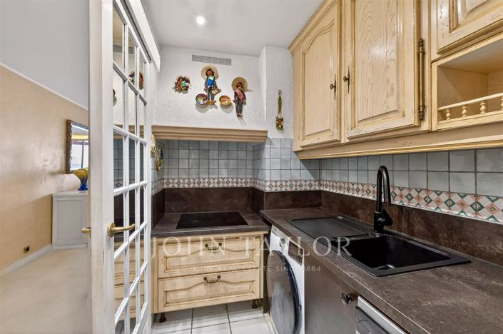 Image No.8-3 Bed Apartment for sale