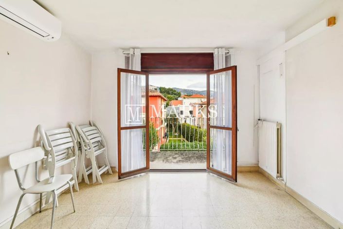 Image No.11-1 Bed Apartment for sale