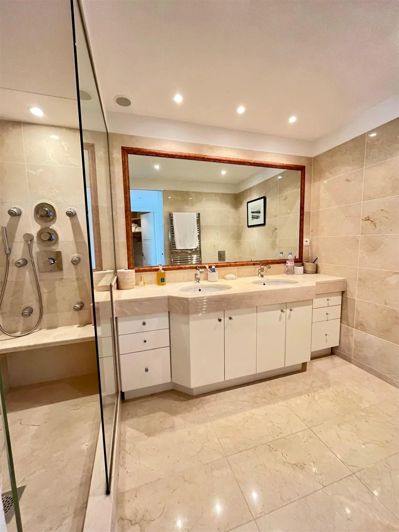 Image No.9-3 Bed Apartment for sale