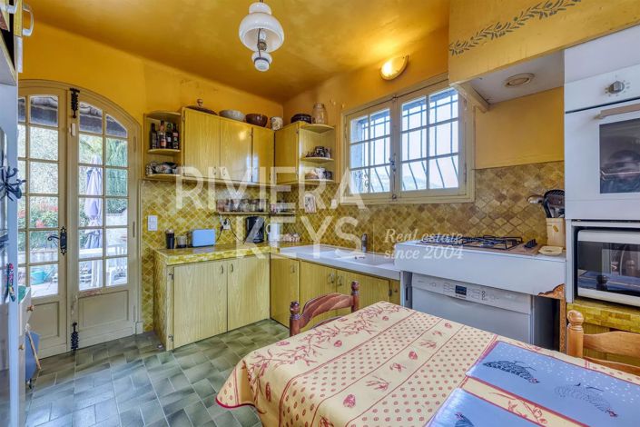 Image No.12-5 Bed House for sale