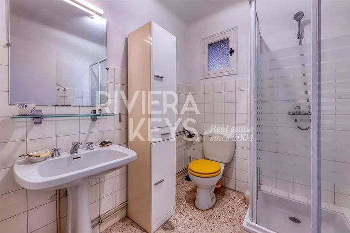 Image No.29-5 Bed House for sale