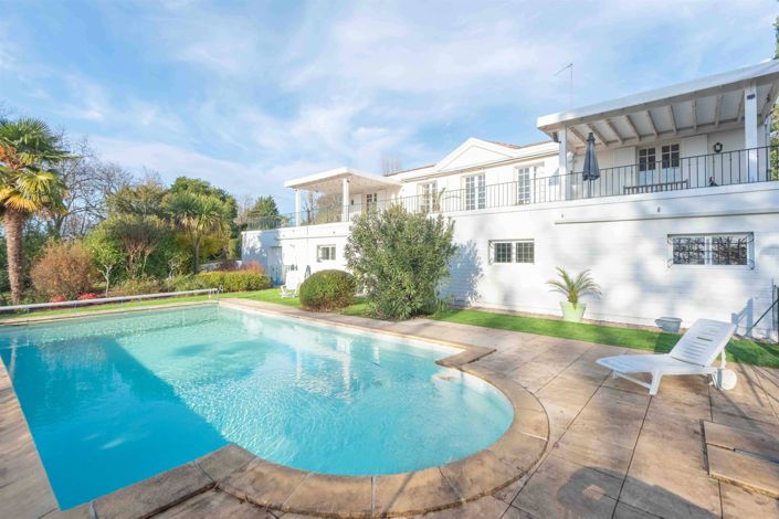 Image No.3-5 Bed House for sale