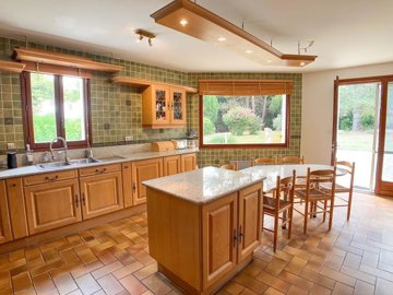 ajdvomqyvmnjrqbm4