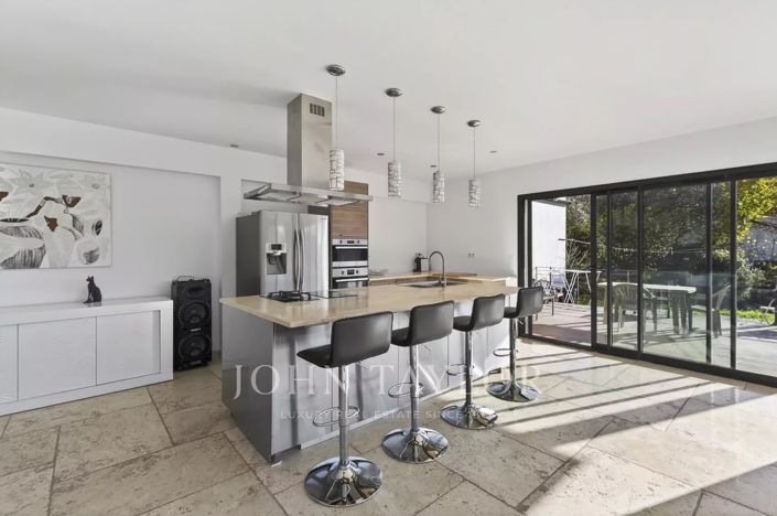Image No.4-4 Bed House for sale