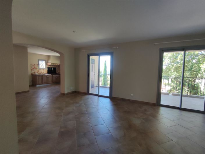 Image No.7-6 Bed House for sale