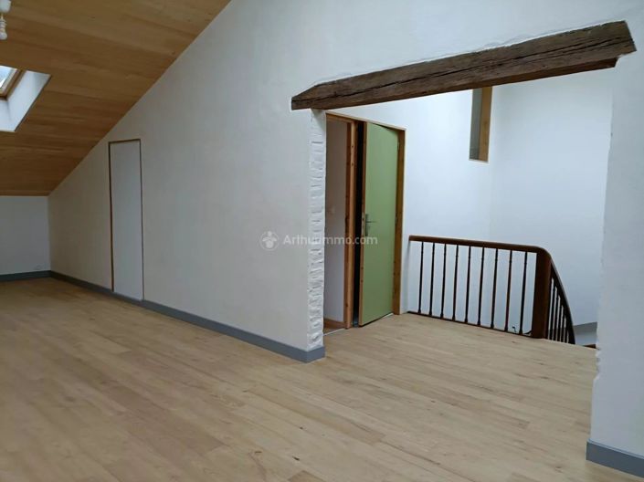 Image No.10-6 Bed House for sale