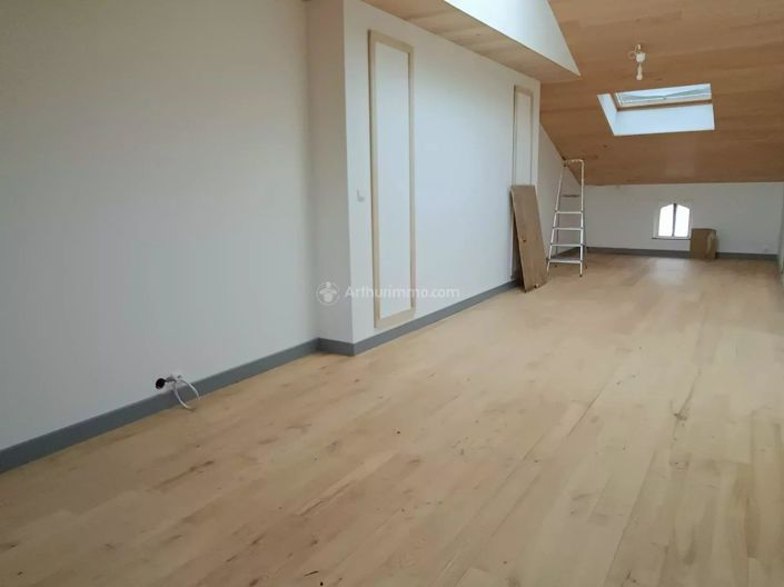 Image No.15-6 Bed House for sale