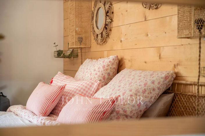 Image No.7-2 Bed House for sale