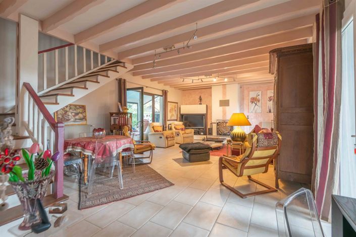 Image No.2-5 Bed House for sale