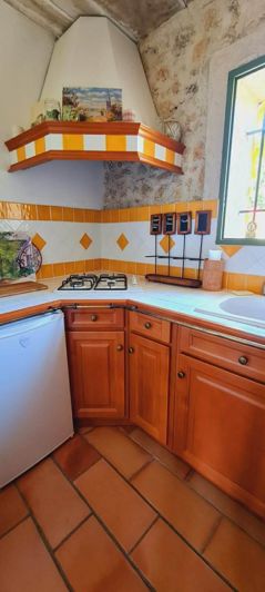 Image No.12-2 Bed House for sale