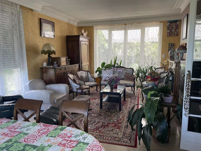 Image No.3-4 Bed House for sale
