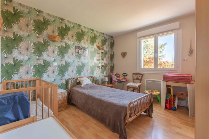 Image No.12-5 Bed House for sale