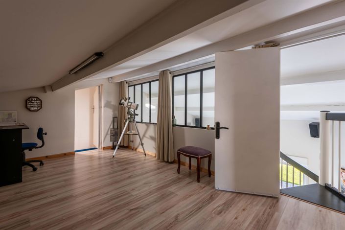 Image No.13-5 Bed House for sale