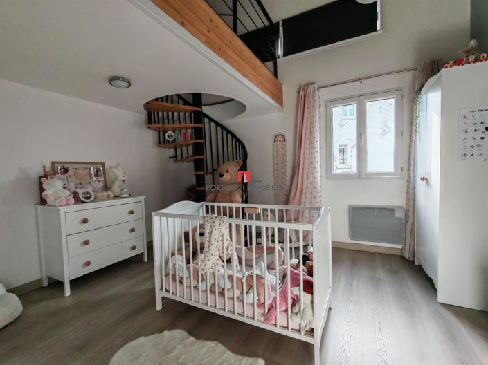 Image No.5-6 Bed House for sale