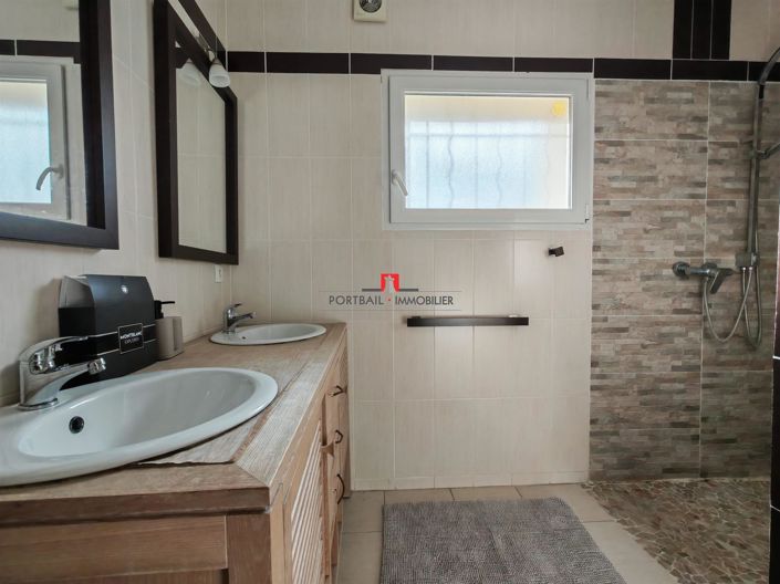 Image No.7-6 Bed House for sale